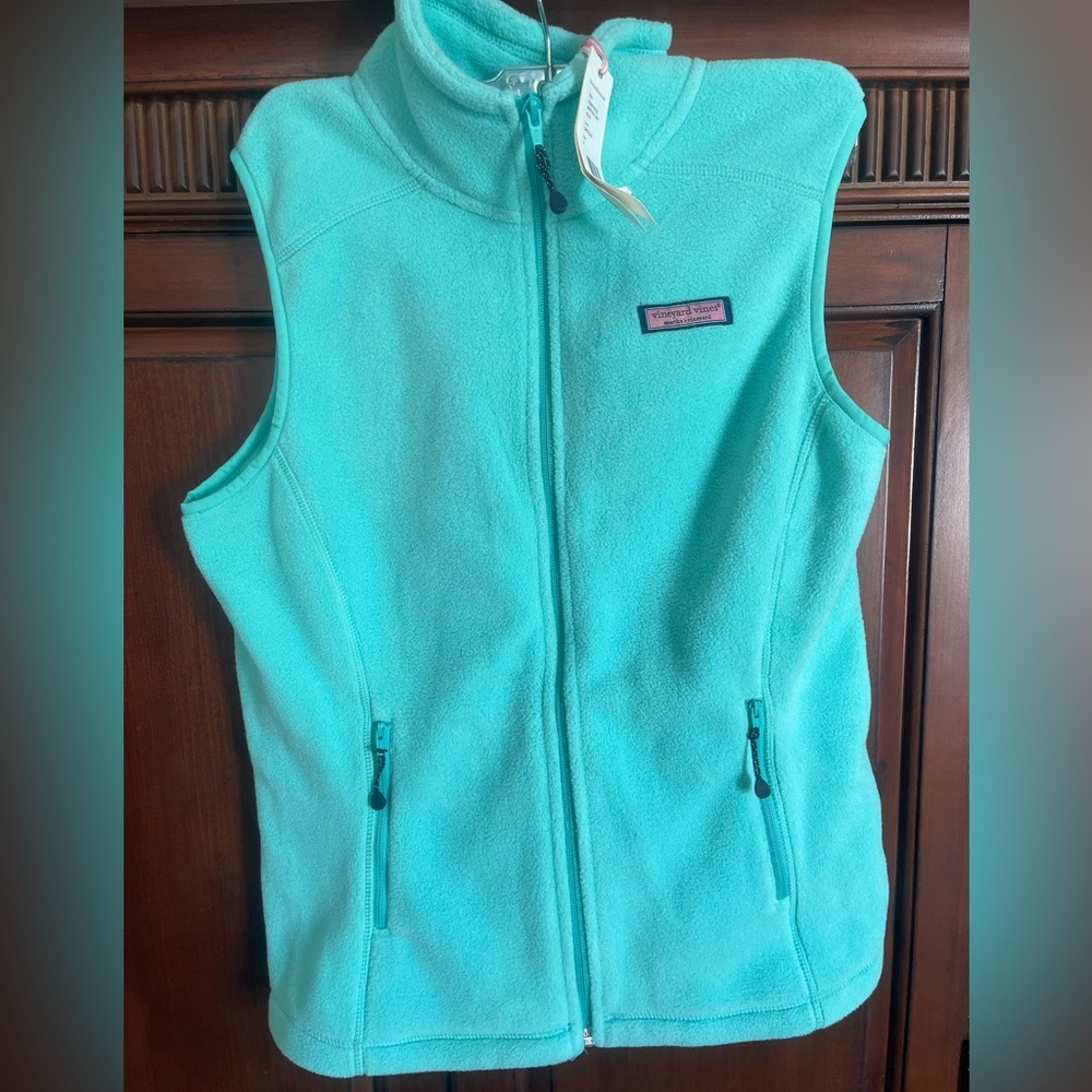 Women’s Vineyard Vines vest